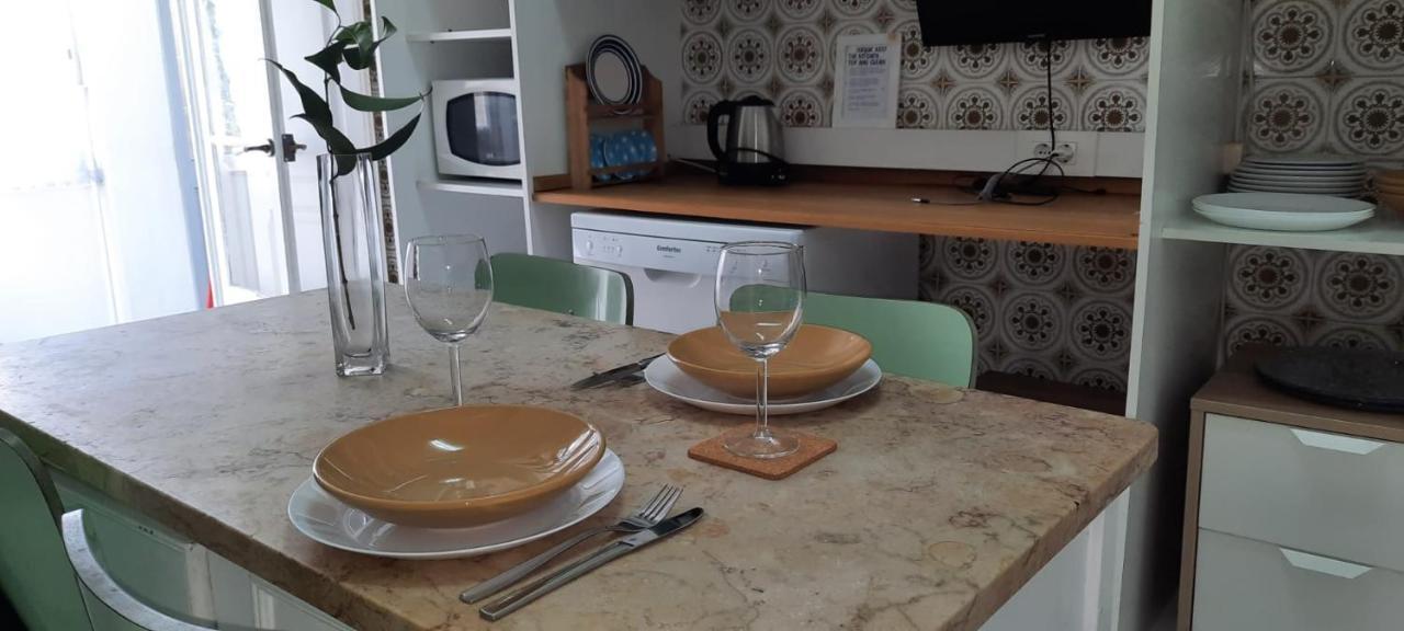 Sunny Terrace Apt, Close To Downtown! 2 Bedroom Flat Lisboa Dış mekan fotoğraf